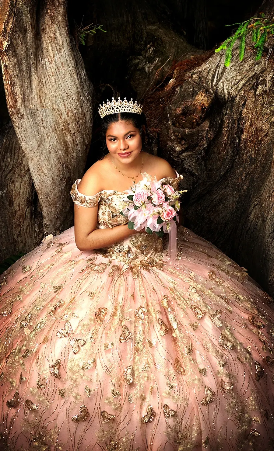 Vestido dorado para mujer de quince años