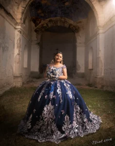Vestido azul de XV años elegante
